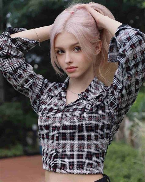 elina karimova